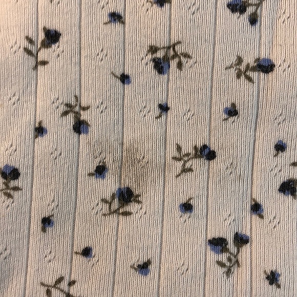 Brandy Melville tank top NOT SOLD ONLINE. - Picture 3 of 6